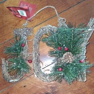 Kohl's Green and Red 'JOY' Pine and Berry Door Accent